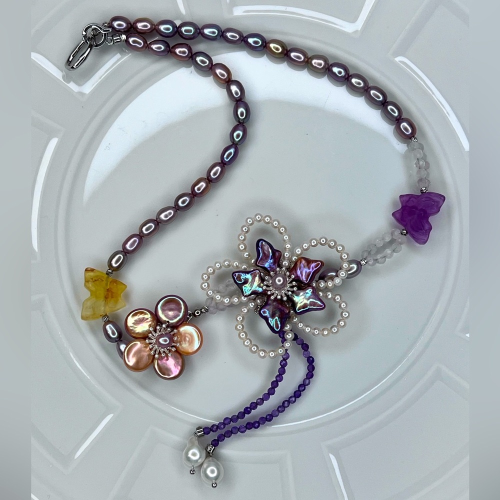 Handmade Freshwater Premium Metallic 🫐 Pearl Gemstone 💎 Necklace Unique Design
